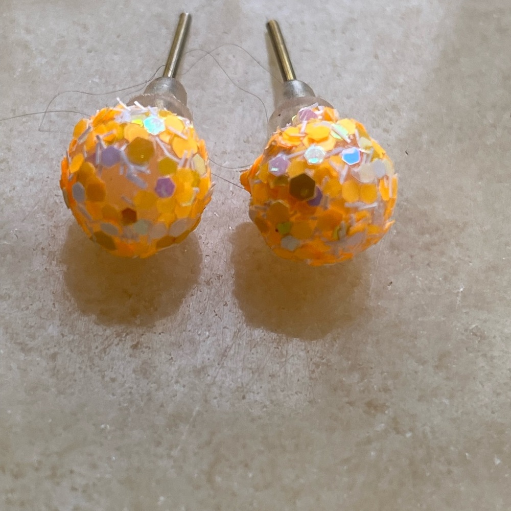 🎈Sale 🎈2 for $10 NWOT spring fashion orange sparkle ball small post earrings